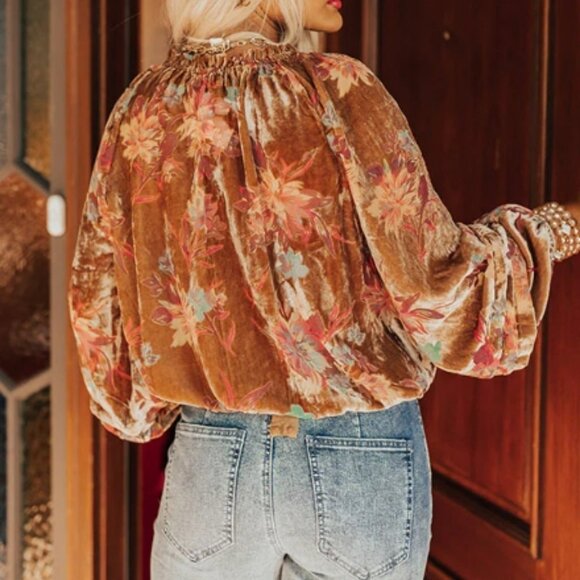 Impressions Taste Velvet Burnout Bodysuit in Chocolate - Picture 4 of 6